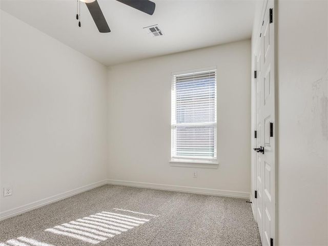 225 Sage Brush Way, Edmond, OK 73025