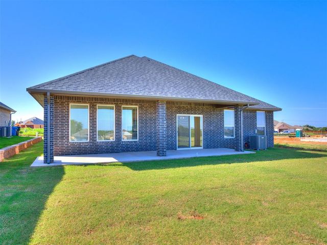 225 Sage Brush Way, Edmond, OK 73025