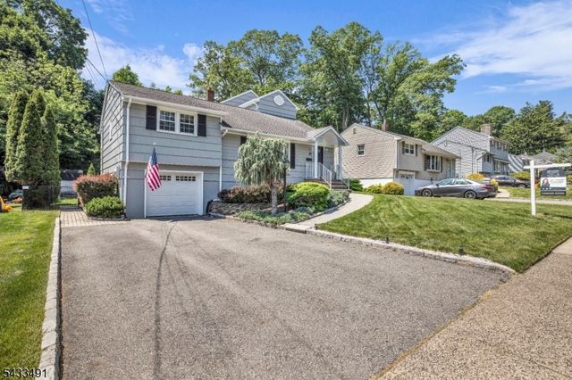 35 Old Orchard Ct, Cedar Grove Twp., NJ 07009