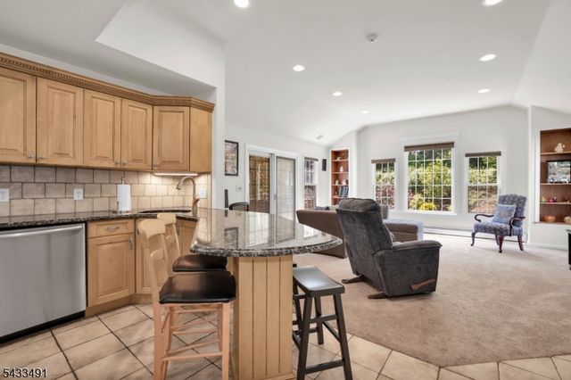 35 Old Orchard Ct, Cedar Grove Twp., NJ 07009