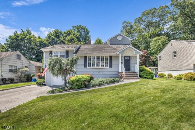 35 Old Orchard Ct, Cedar Grove Twp., NJ 07009