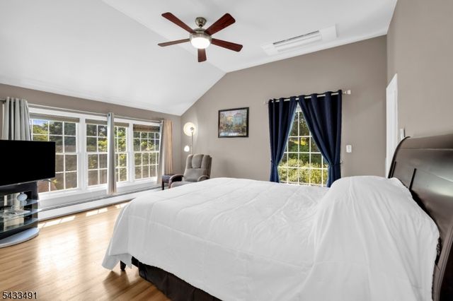 35 Old Orchard Ct, Cedar Grove Twp., NJ 07009