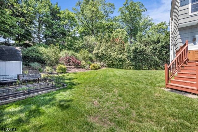 35 Old Orchard Ct, Cedar Grove Twp., NJ 07009