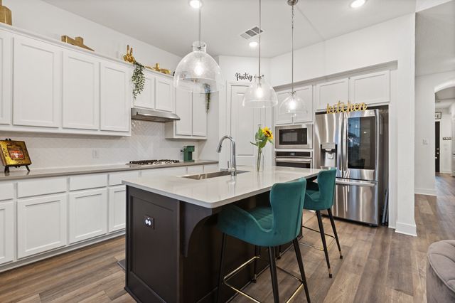 1124 Queensdown Way, Forney, TX 75126