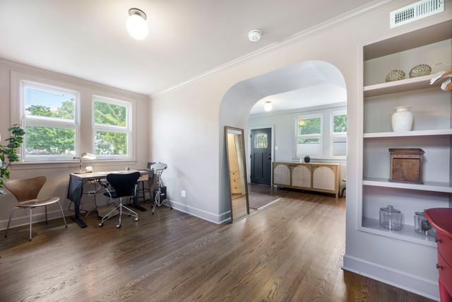 740 N Brainard Avenue, La Grange Park, IL 60526