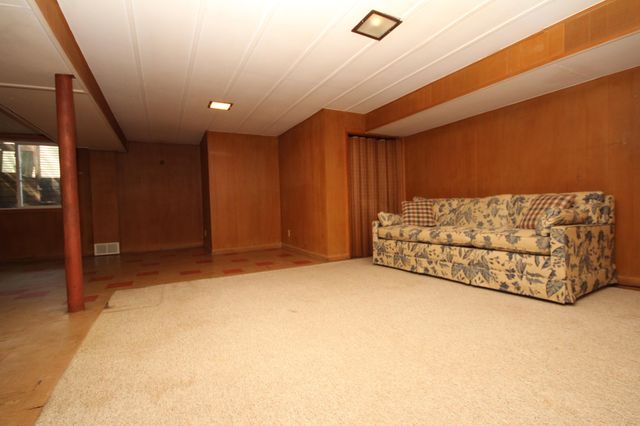 2334 Frederick Avenue, Kalamazoo, MI 49008