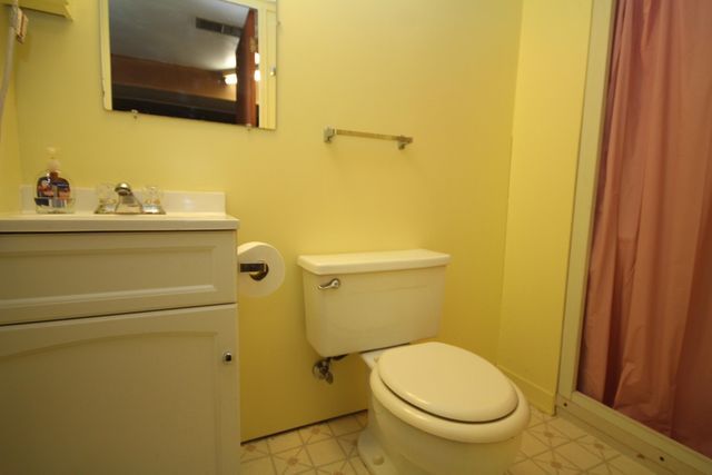 2334 Frederick Avenue, Kalamazoo, MI 49008