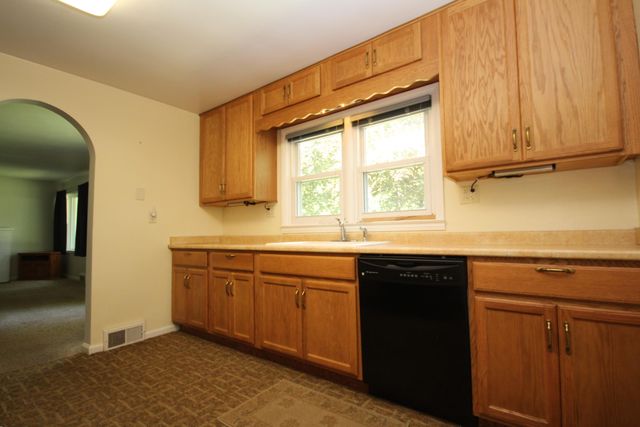 2334 Frederick Avenue, Kalamazoo, MI 49008