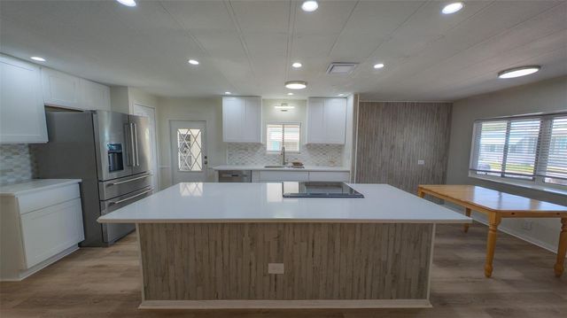 229 DIXIE, Tarpon Springs, FL 34689