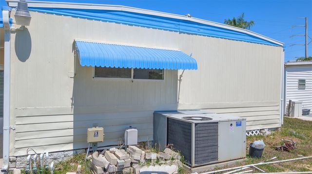 229 DIXIE, Tarpon Springs, FL 34689