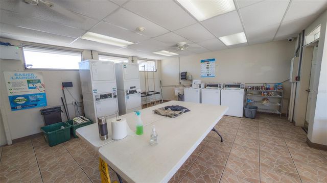 229 DIXIE, Tarpon Springs, FL 34689