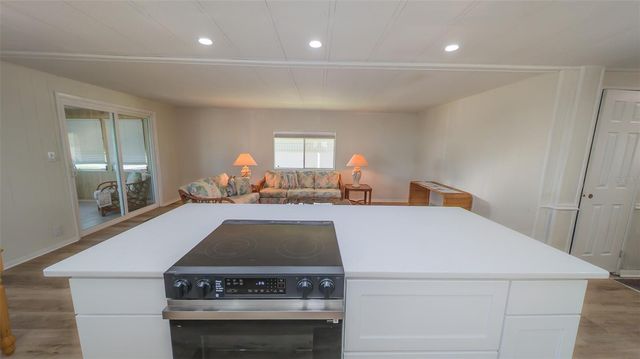 229 DIXIE, Tarpon Springs, FL 34689