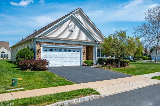 281 Longwood Ln, Franklin Twp., NJ 08873