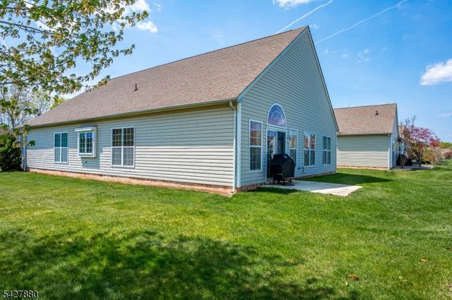 281 Longwood Ln, Franklin Twp., NJ 08873