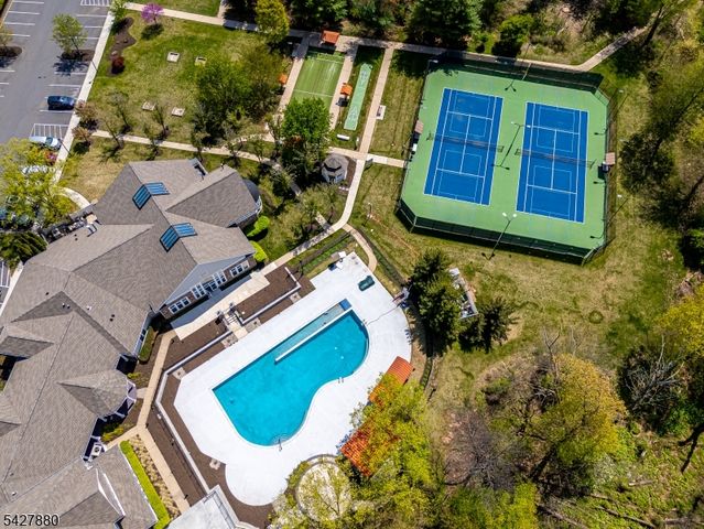 281 Longwood Ln, Franklin Twp., NJ 08873
