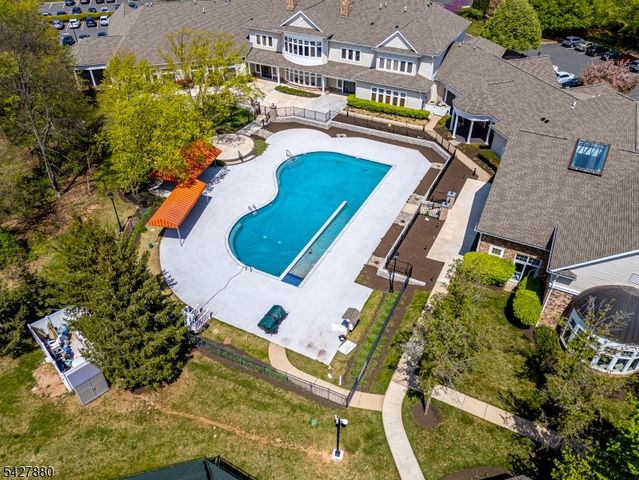 281 Longwood Ln, Franklin Twp., NJ 08873