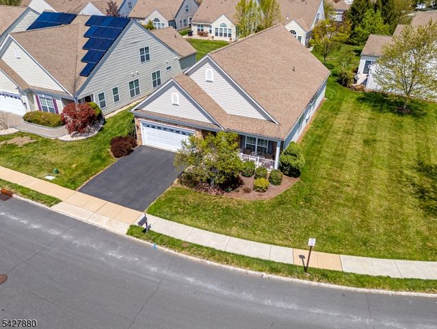 281 Longwood Ln, Franklin Twp., NJ 08873