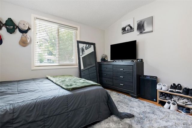 6500 Petit, Lake Balboa, CA 91406