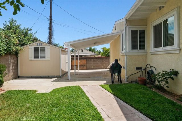6500 Petit, Lake Balboa, CA 91406