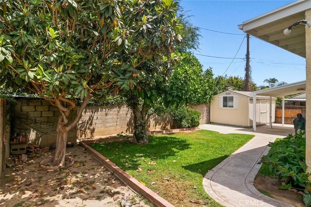 6500 Petit, Lake Balboa, CA 91406