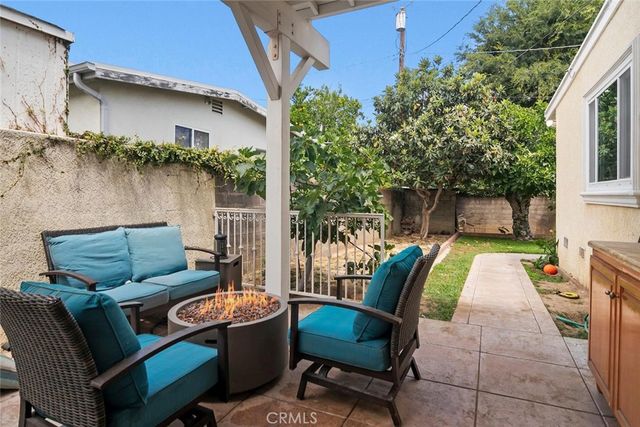 6500 Petit, Lake Balboa, CA 91406