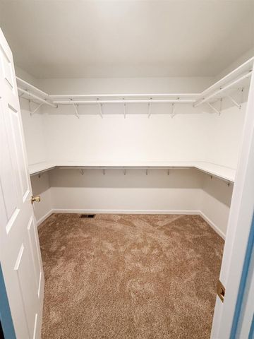 250 N BELL STREET, Fond Du Lac, WI 54935