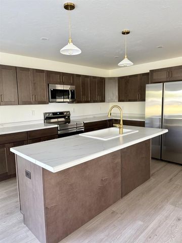 250 N BELL STREET, Fond Du Lac, WI 54935