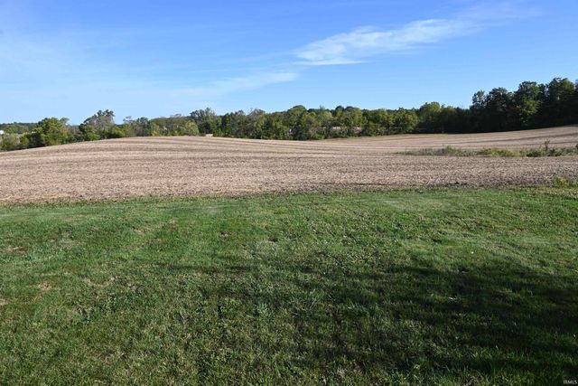 10135 Donald Avenue, Leo, IN 46765