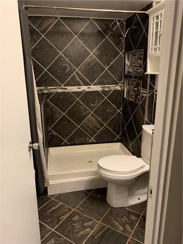5708 Walnut St G1, Shadyside, PA 15232