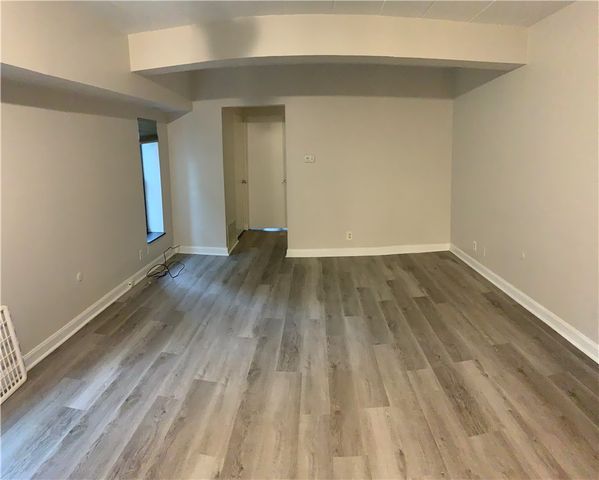 5708 Walnut St G1, Shadyside, PA 15232