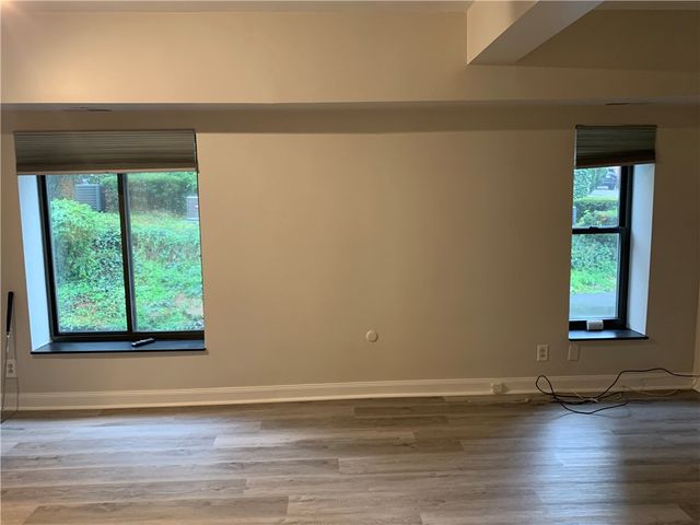 5708 Walnut St G1, Shadyside, PA 15232
