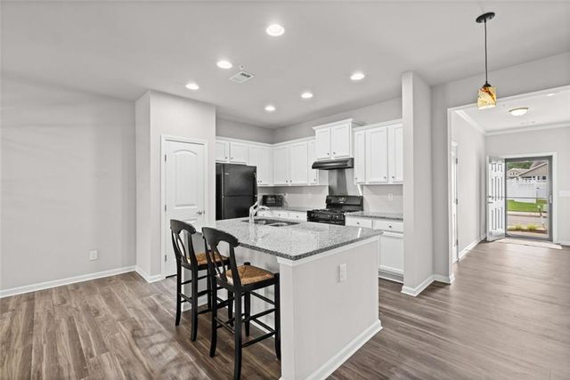 402 Rockview Drive, Canton, GA 30114