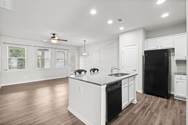 402 Rockview Drive, Canton, GA 30114