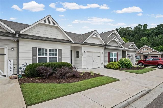402 Rockview Drive, Canton, GA 30114