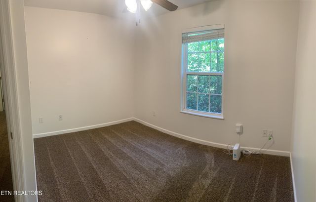 129131 Lucy Ln, Maryville, TN 37803