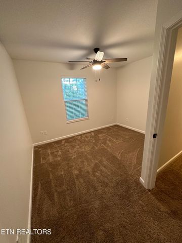 129131 Lucy Ln, Maryville, TN 37803