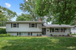 313 W Gartner Road, Naperville, IL 60540
