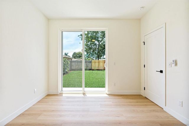 1160 Erica St, Escondido, CA 92027