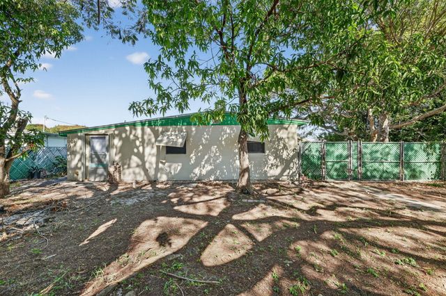 501 Emil Drive, Fort Pierce, FL 34982