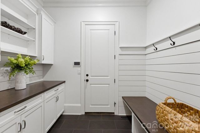 1605 Arborfield Commons Court, Matthews, NC 28105