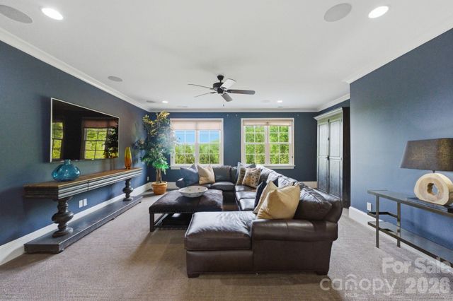 1605 Arborfield Commons Court, Matthews, NC 28105