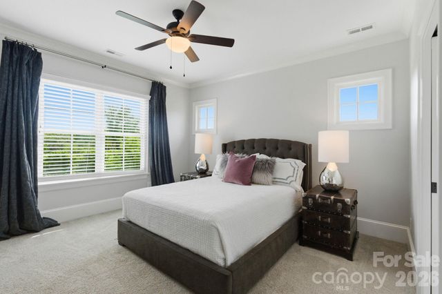 1605 Arborfield Commons Court, Matthews, NC 28105