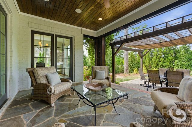 1605 Arborfield Commons Court, Matthews, NC 28105