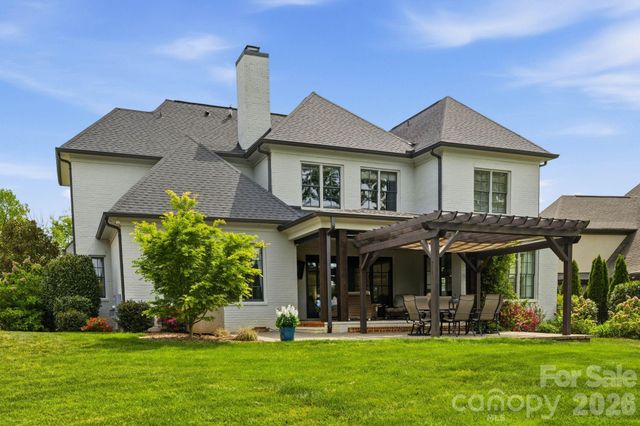 1605 Arborfield Commons Court, Matthews, NC 28105