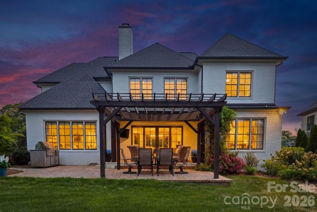 1605 Arborfield Commons Court, Matthews, NC 28105