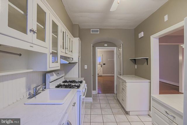 27 N SYMINGTON AVE, Baltimore, MD 21228