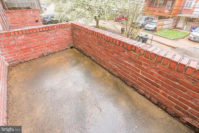 27 N SYMINGTON AVE, Baltimore, MD 21228