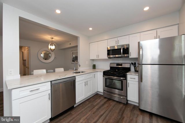 1405 SOCIETY PL, Newtown, PA 18940