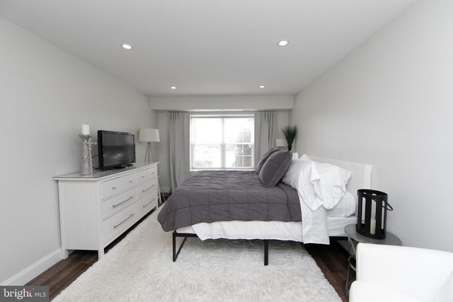 1405 SOCIETY PL, Newtown, PA 18940