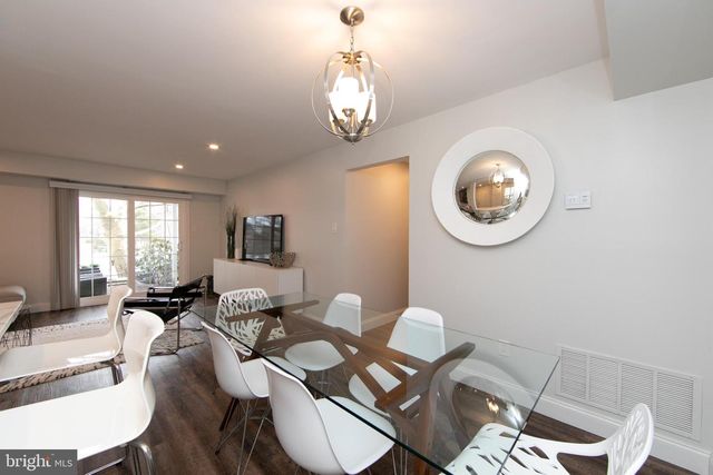 1405 SOCIETY PL, Newtown, PA 18940